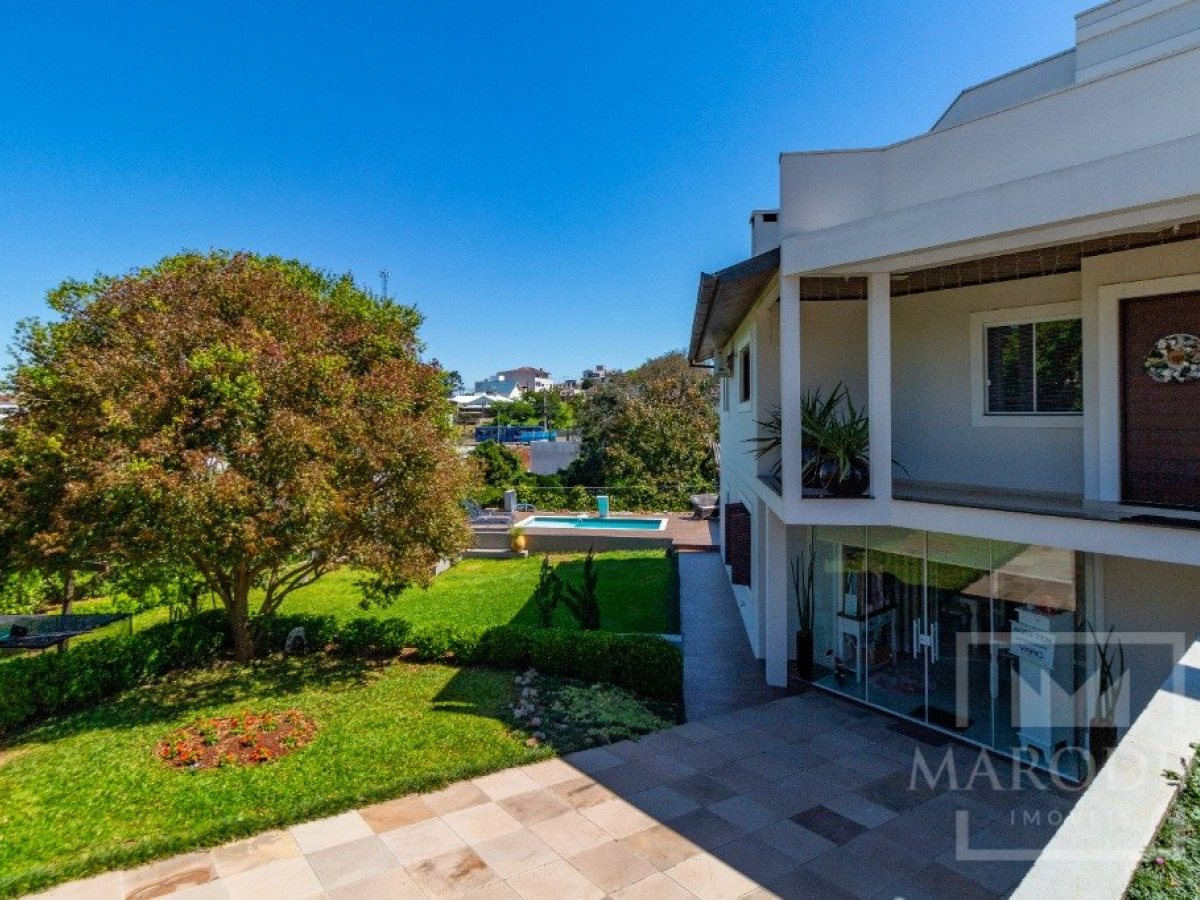 Casa com 260m², 3 dormitórios, Sim suíte, 4 vagas, no bairro Jardim  América em Marau