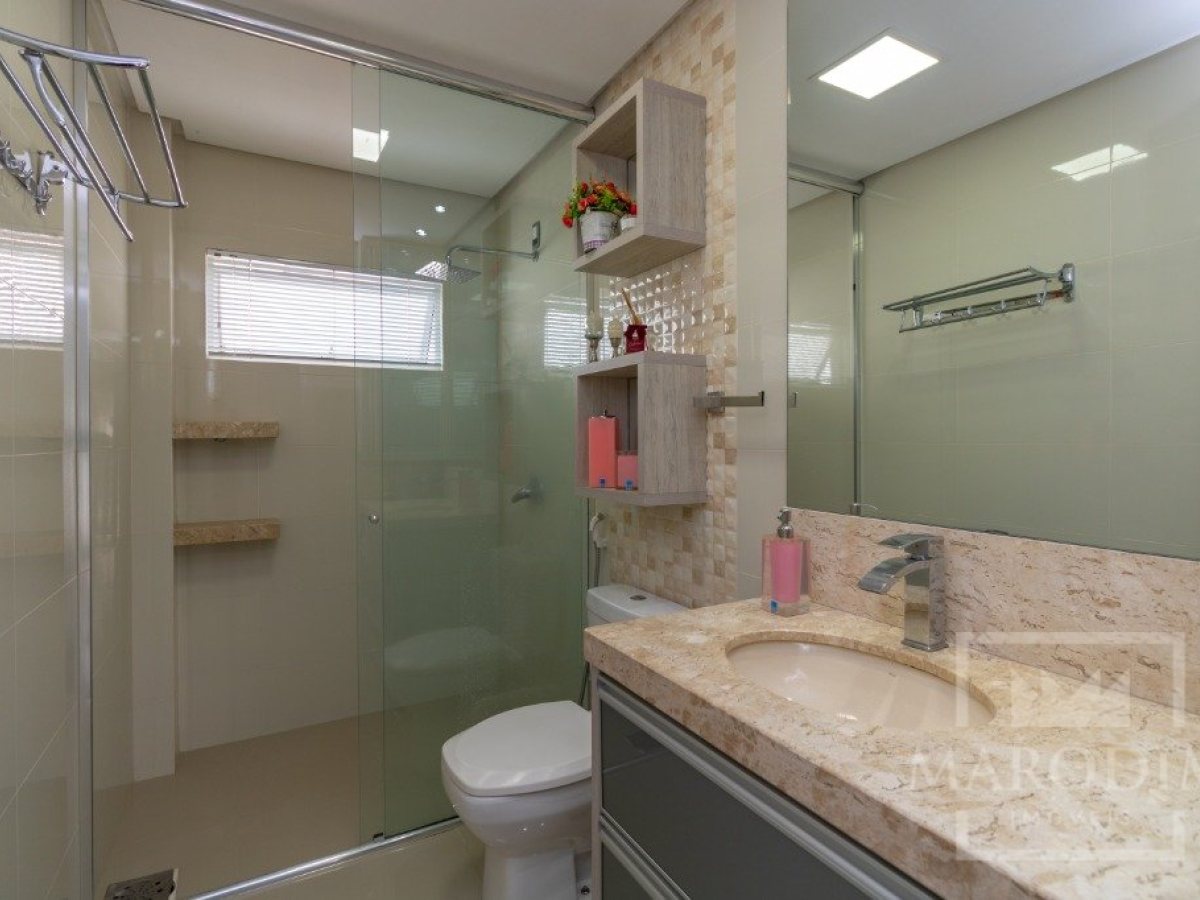 Apartamento com 181m², 3 dormitórios, Sim suíte, 2 vagas, no bairro Alberto Borella em Marau