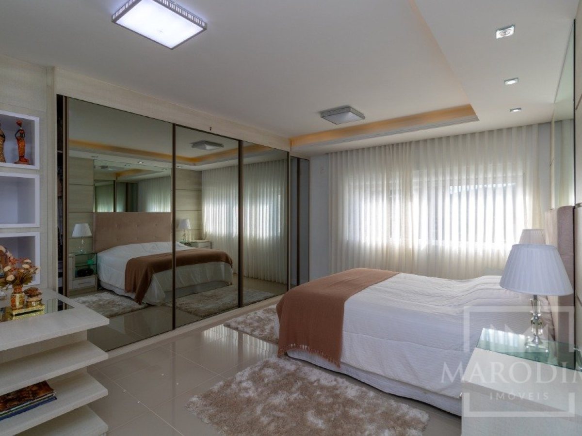 Apartamento com 181m², 3 dormitórios, Sim suíte, 2 vagas, no bairro Alberto Borella em Marau