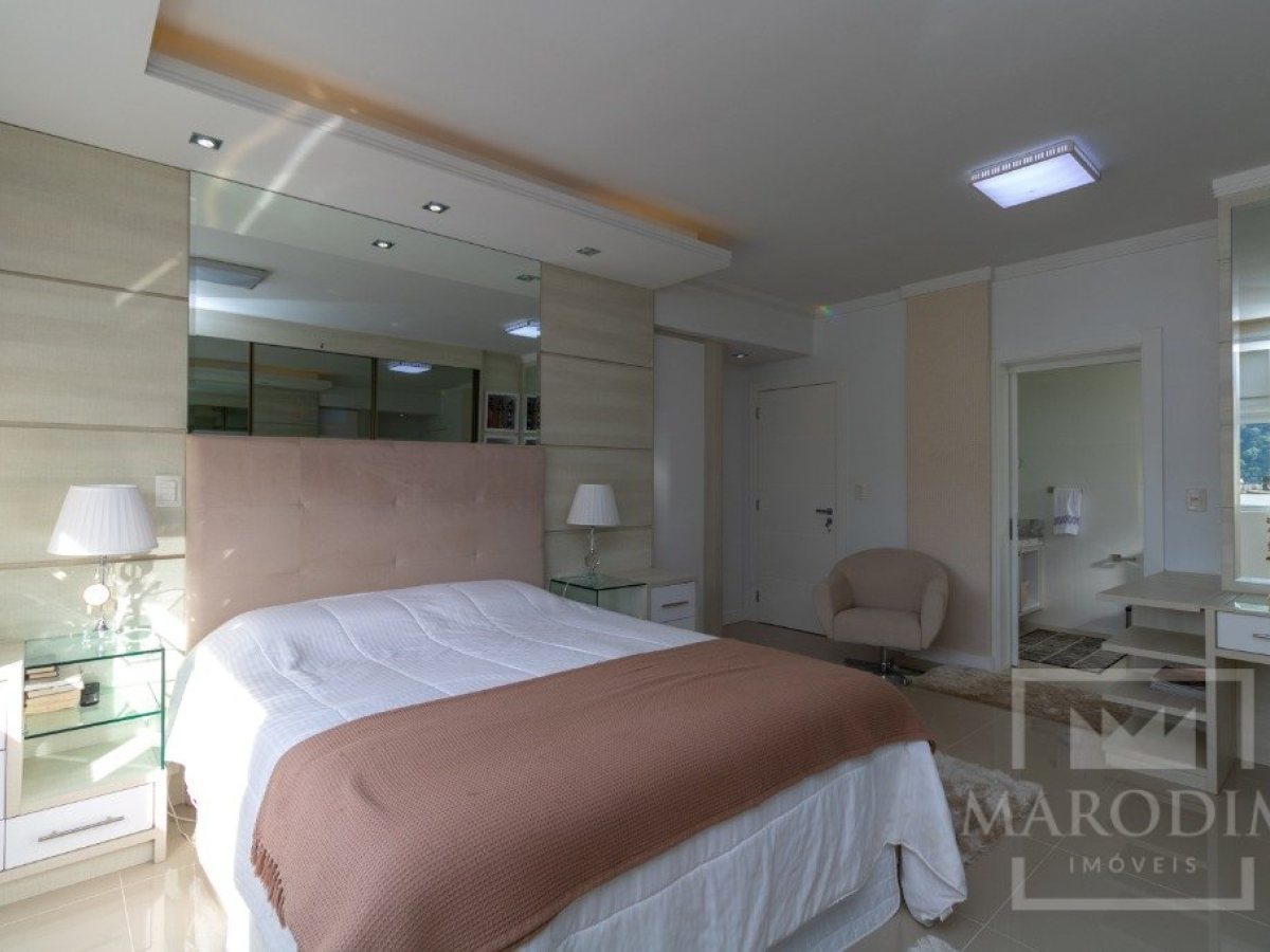 Apartamento com 181m², 3 dormitórios, Sim suíte, 2 vagas, no bairro Alberto Borella em Marau