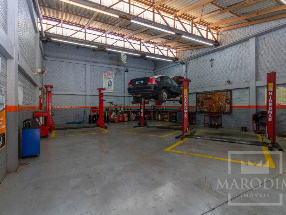 Prédio Comercial com 713m², Nao suíte, no bairro Centro em Marau