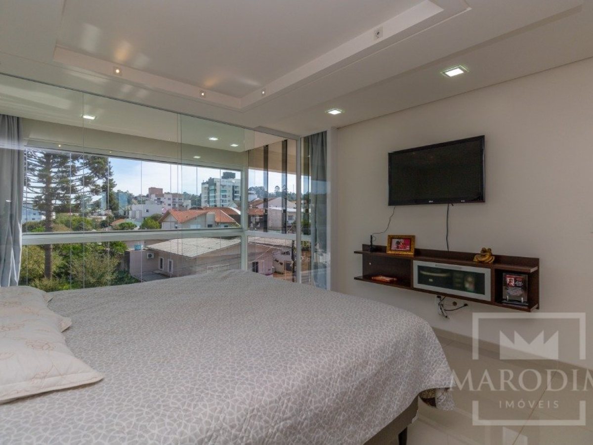 Prédio Comercial com 713m², Nao suíte, no bairro Centro em Marau