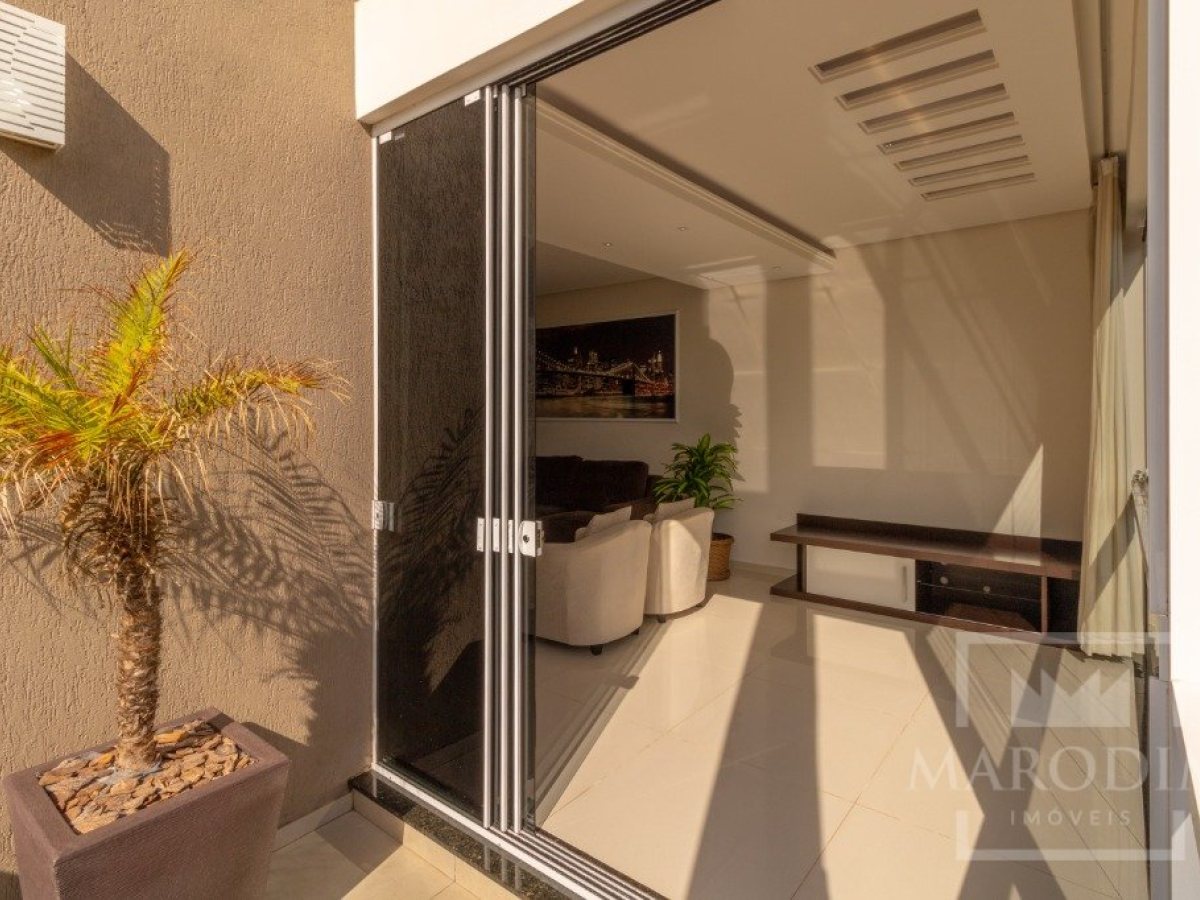 Prédio Comercial com 713m², Nao suíte, no bairro Centro em Marau