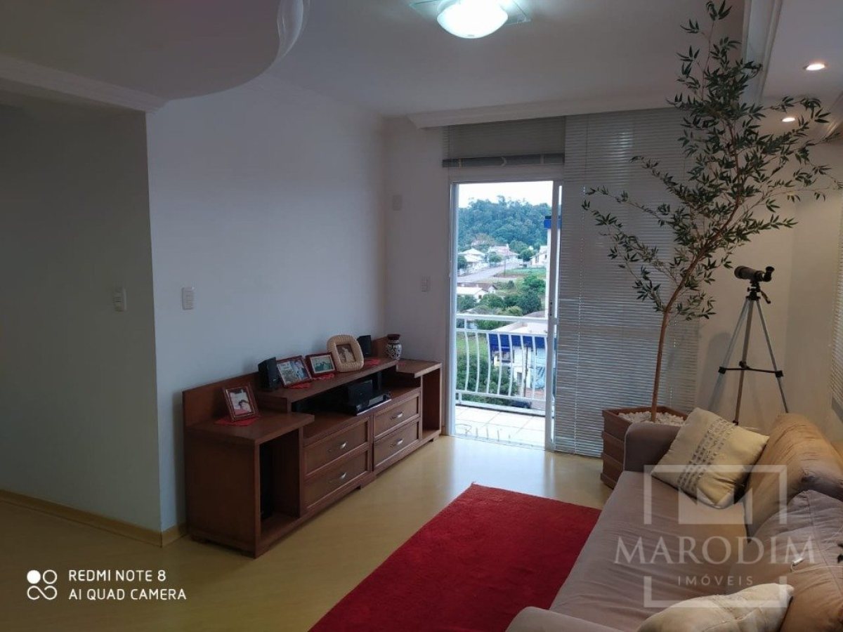 Cobertura com 182m², 4 dormitórios, Nao suíte, 2 vagas, no bairro Planalto em Marau