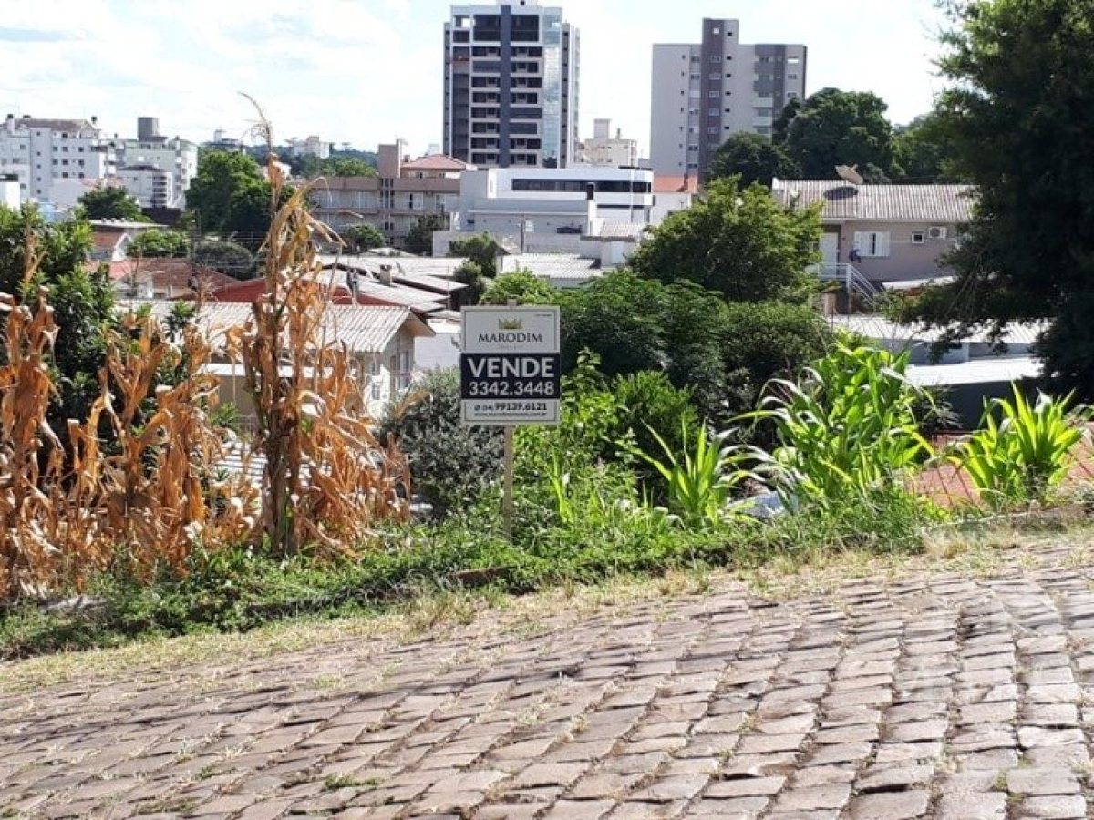 Terreno com 391m², Nao suíte, no bairro Progresso em Marau