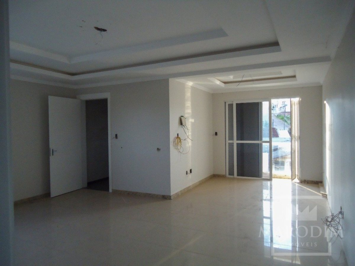 Apartamento com 134m², 3 dormitórios, Nao suíte, 1 vaga, no bairro Borges de Medeiros em Marau