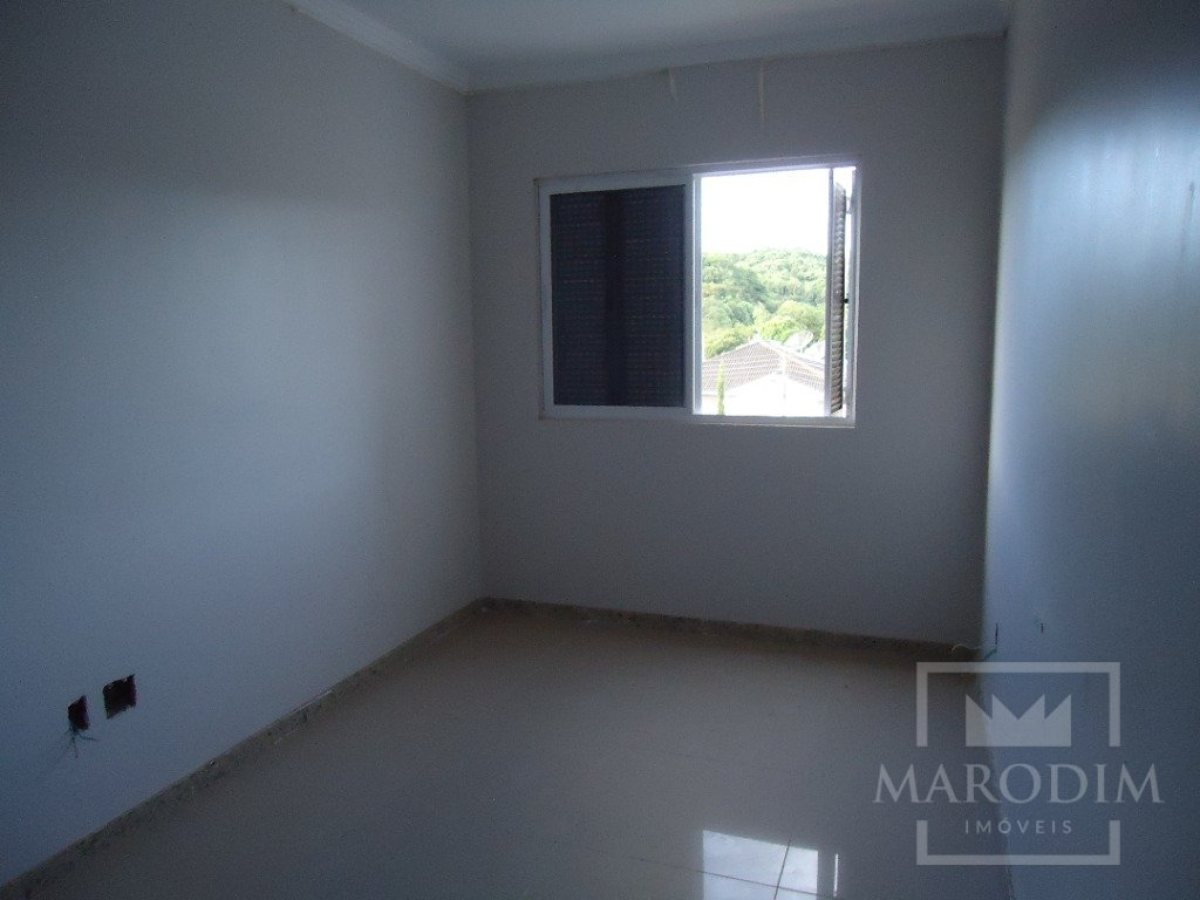 Apartamento com 134m², 3 dormitórios, Nao suíte, 1 vaga, no bairro Borges de Medeiros em Marau