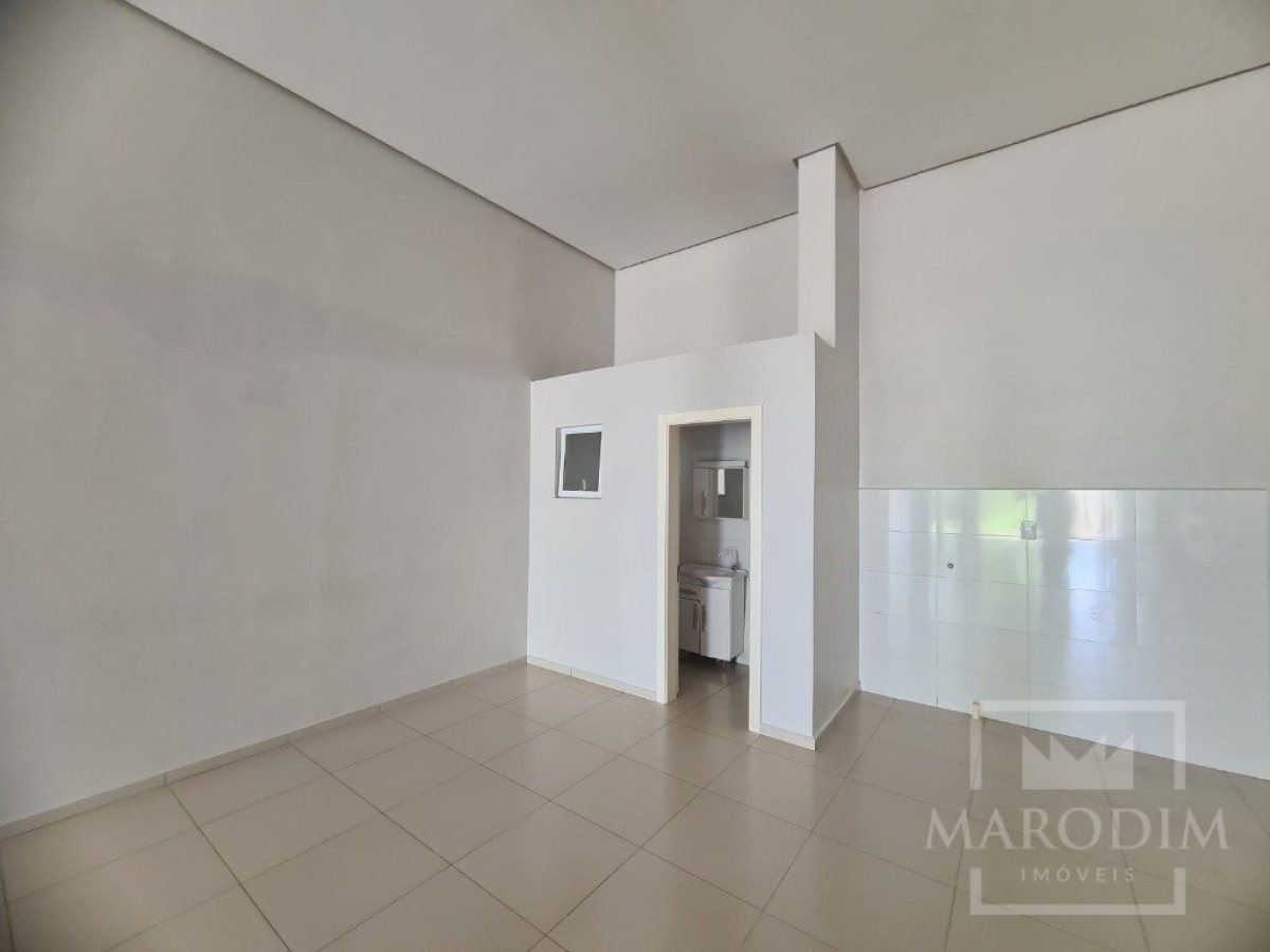 Salas/Conjuntos com 128m², Nao suíte, no bairro Alberto Borella em Marau
