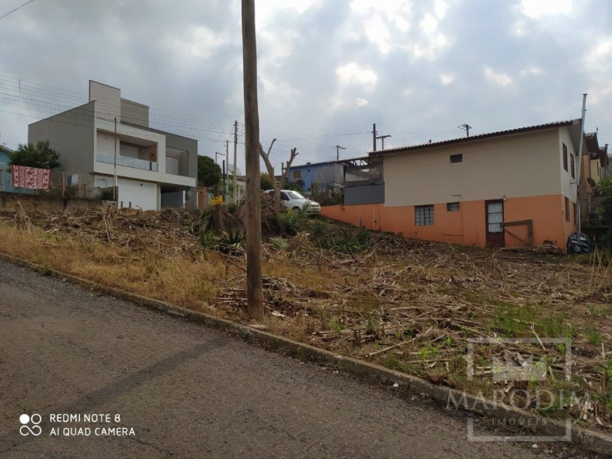 Terreno com 287m², Nao suíte, no bairro Santo Expedito em Marau