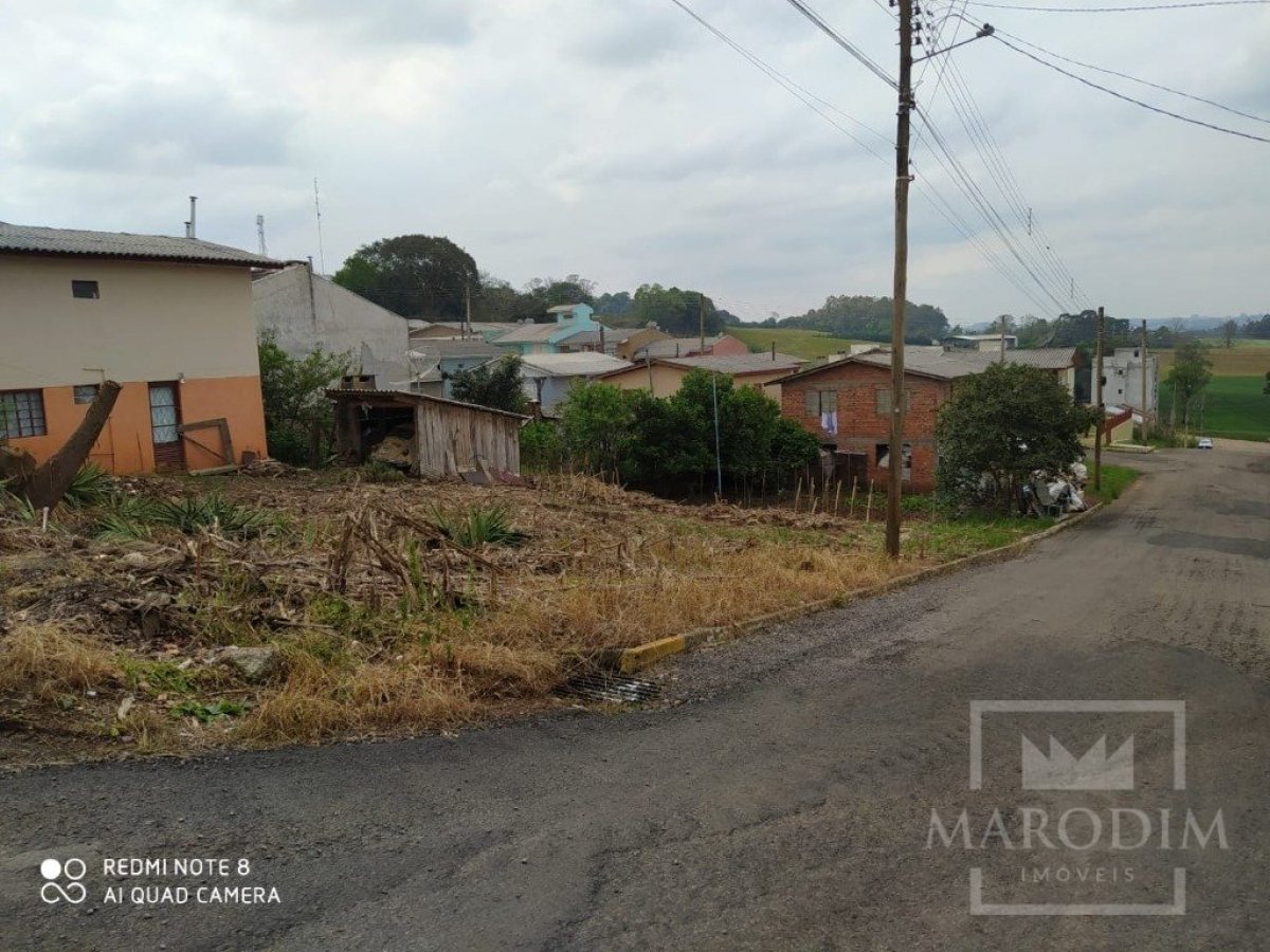 Terreno com 287m², Nao suíte, no bairro Santo Expedito em Marau