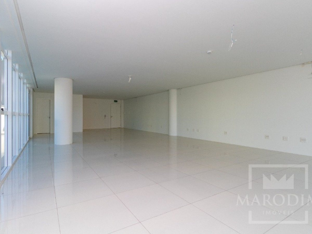 Salas/Conjuntos com 98m², Nao suíte, no bairro Centro em Marau