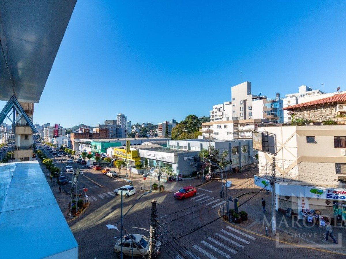 Salas/Conjuntos com 98m², Nao suíte, no bairro Centro em Marau