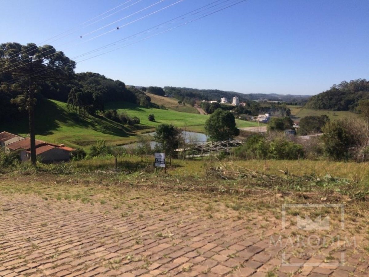 Terreno com 379m², Nao suíte, no bairro Loteamento Girardi em Marau