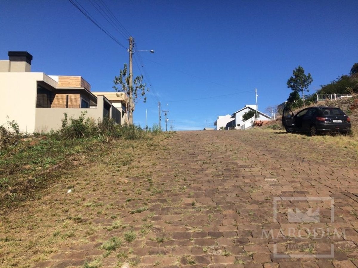 Terreno com 379m², Nao suíte, no bairro Loteamento Girardi em Marau