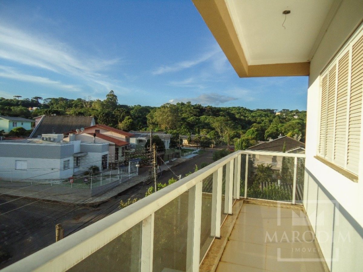 Apartamento com 134m², 3 dormitórios, Nao suíte, 1 vaga, no bairro Borges de Medeiros em Marau