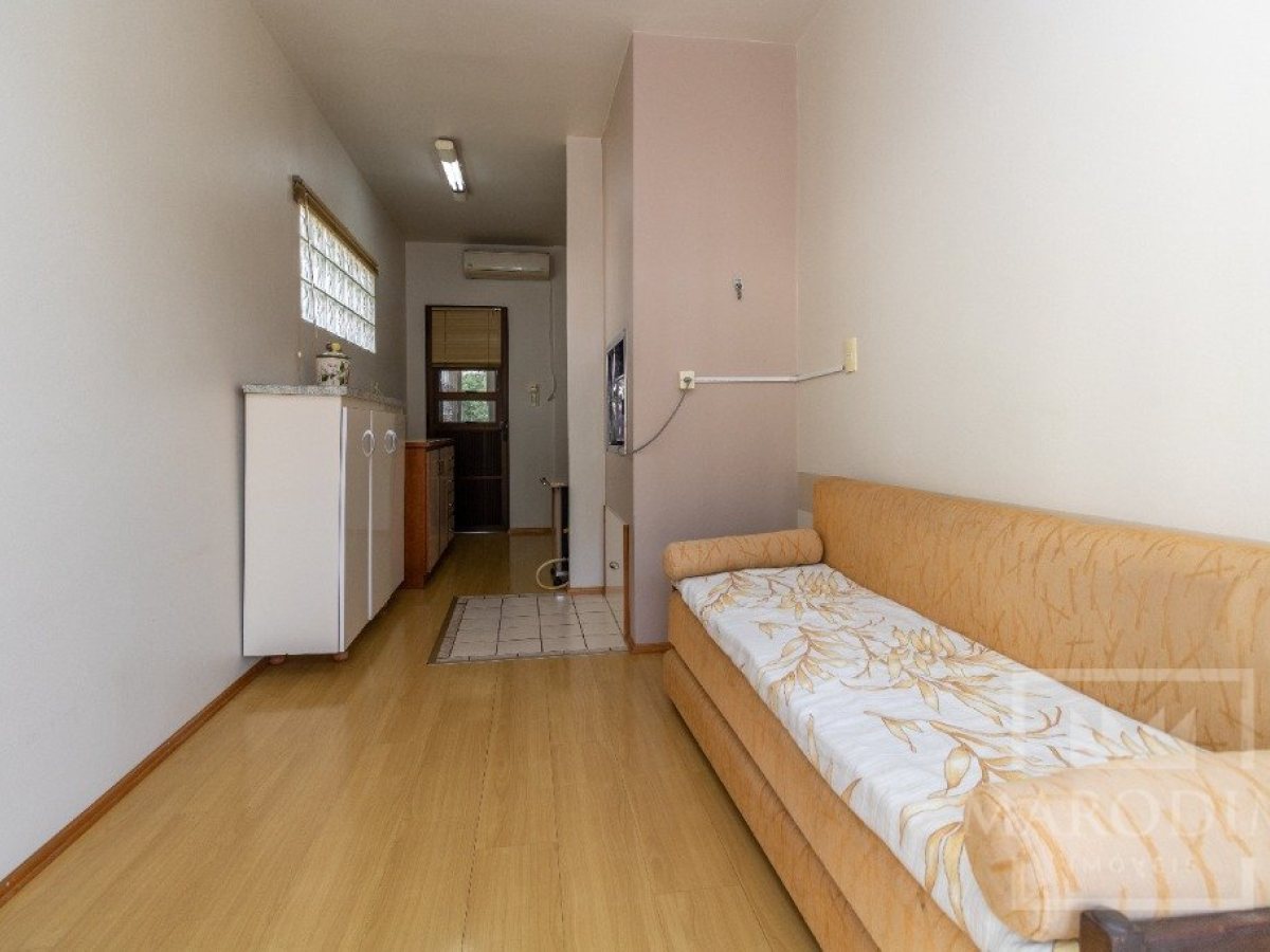 Apartamento com 267m², 3 dormitórios, Nao suíte, 1 vaga, no bairro Centro em Marau
