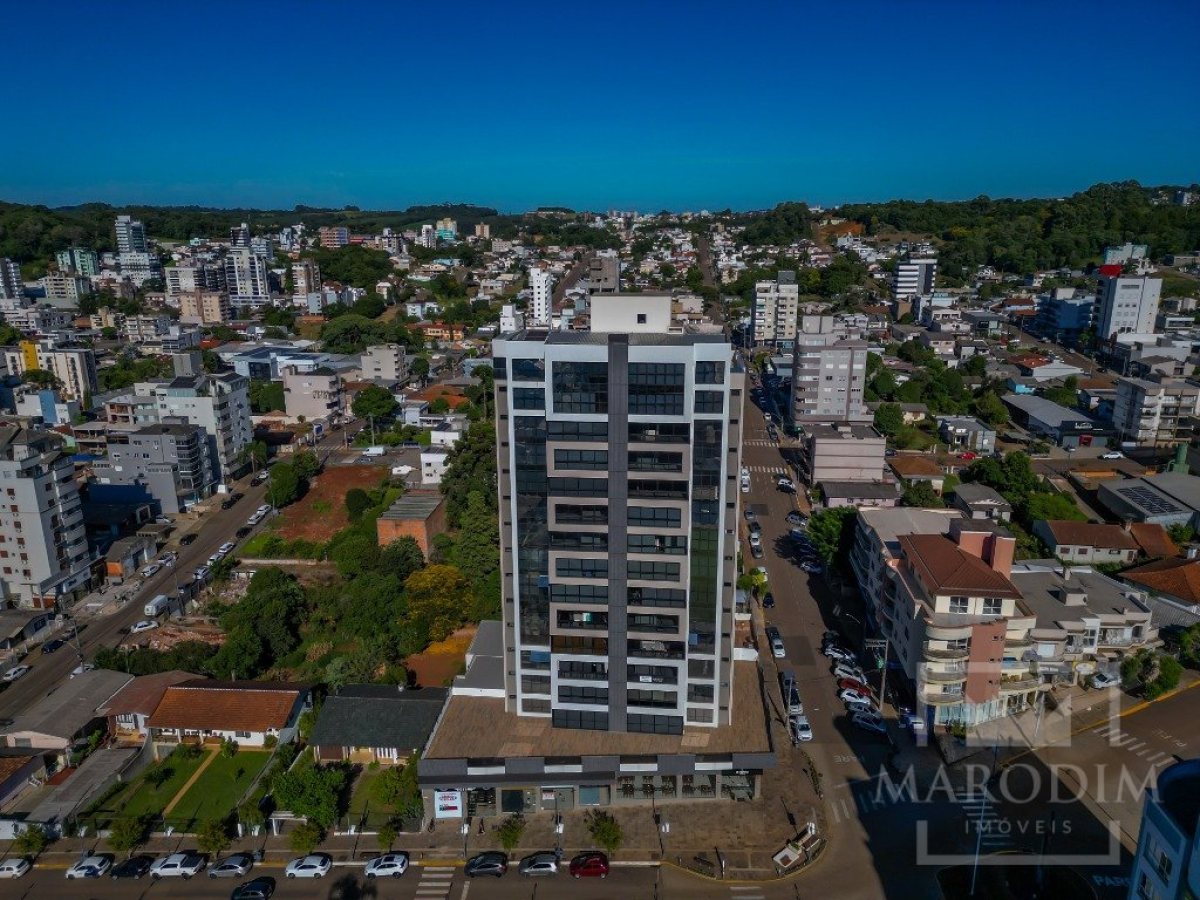 Apartamento com 157m², 3 dormitórios, Sim suíte, 1 vaga, no bairro Centro em Marau