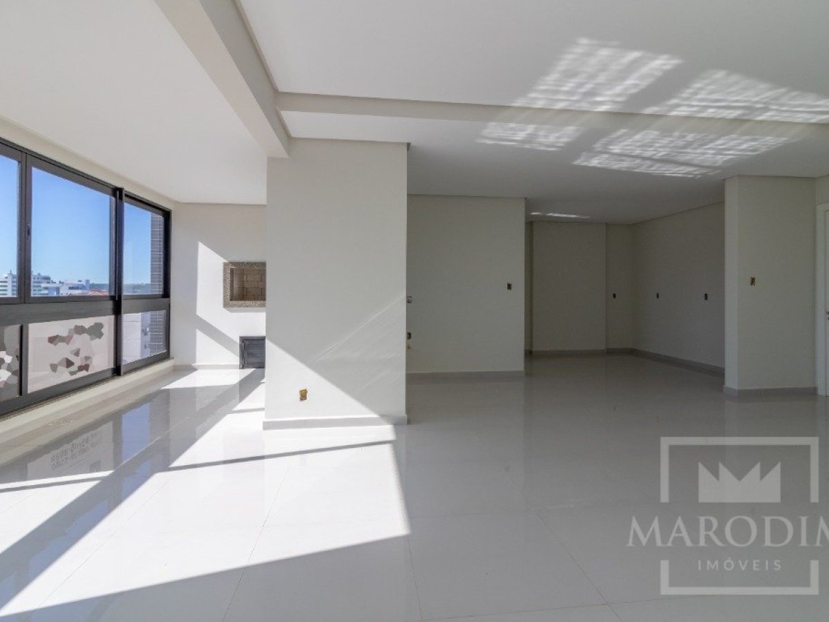 Apartamento com 157m², 3 dormitórios, Sim suíte, 1 vaga, no bairro Centro em Marau