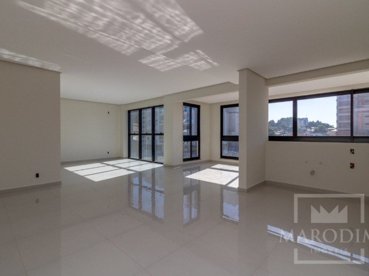 Apartamento com 157m², 3 dormitórios, Sim suíte, 1 vaga, no bairro Centro em Marau