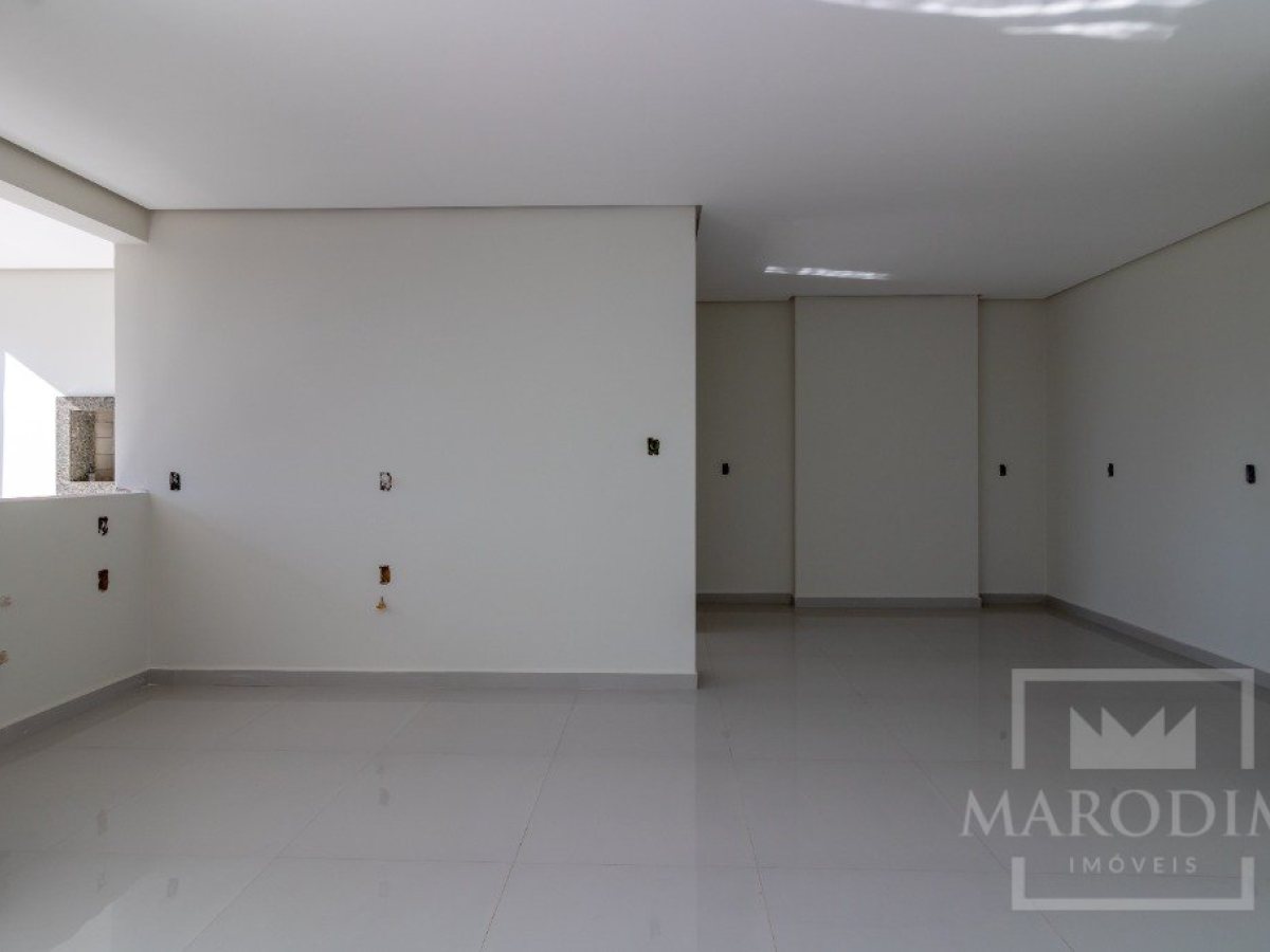 Apartamento com 157m², 3 dormitórios, Sim suíte, 1 vaga, no bairro Centro em Marau