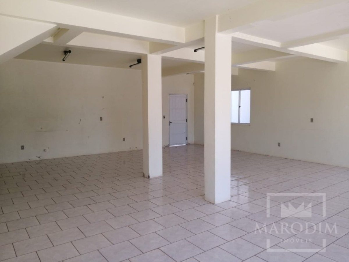 Salas/Conjuntos com 91m², Nao suíte, no bairro Santa Helena em Marau