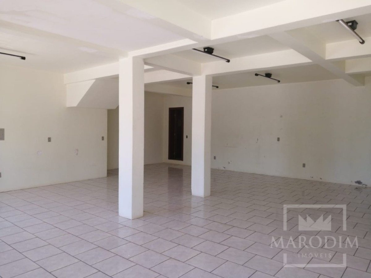 Salas/Conjuntos com 91m², Nao suíte, no bairro Santa Helena em Marau