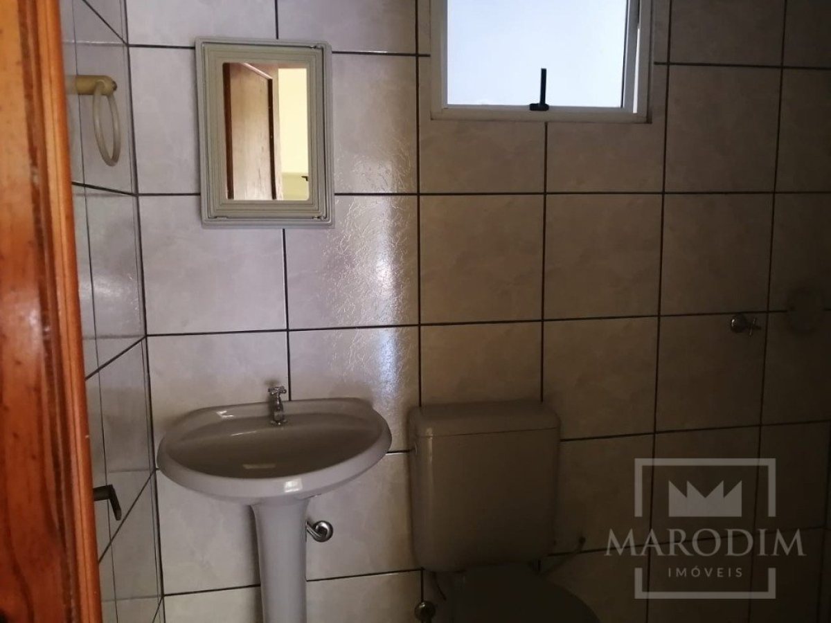 Salas/Conjuntos com 91m², Nao suíte, no bairro Santa Helena em Marau