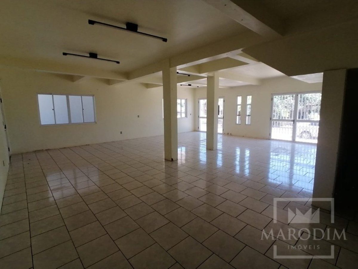 Salas/Conjuntos com 91m², Nao suíte, no bairro Santa Helena em Marau