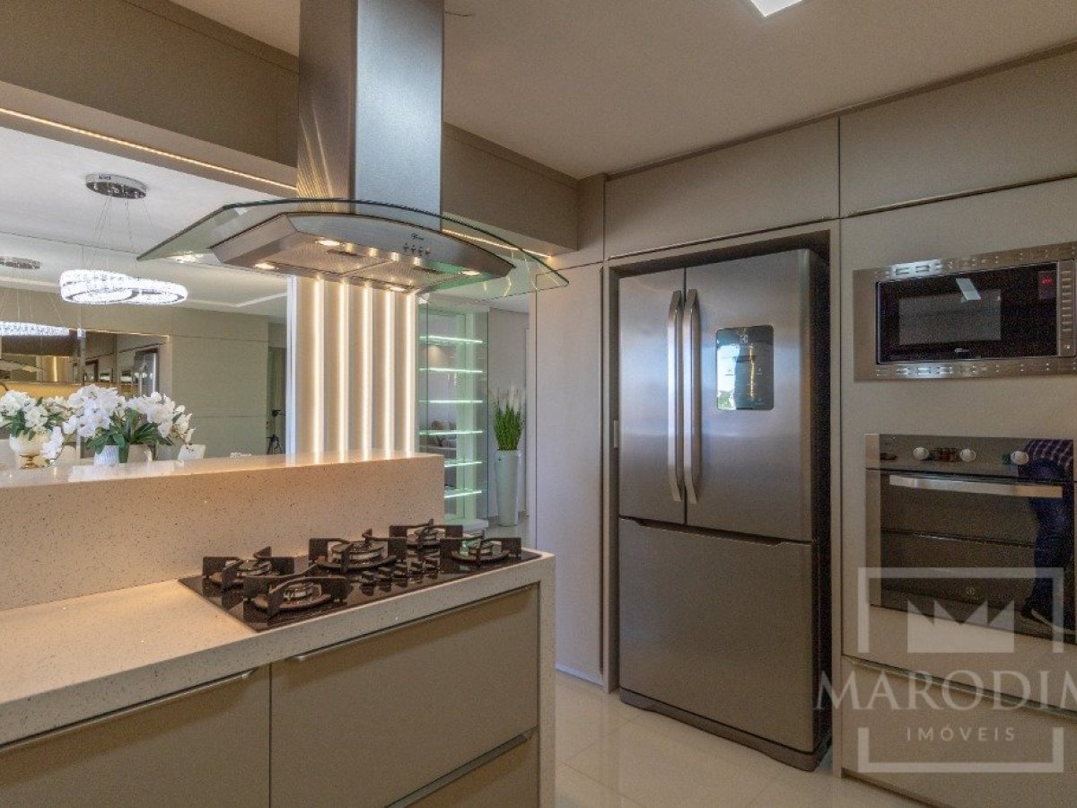 Apartamento com 133m², 3 dormitórios, Sim suíte, 2 vagas, no bairro Centro em Marau