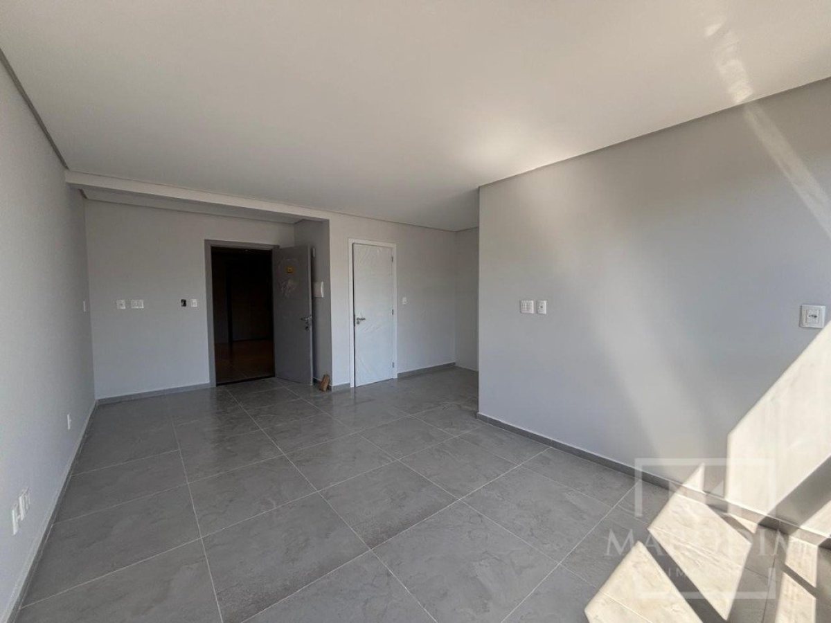 Apartamento com 67m², 2 dormitórios, Nao suíte, 1 vaga, no bairro Centro em Marau