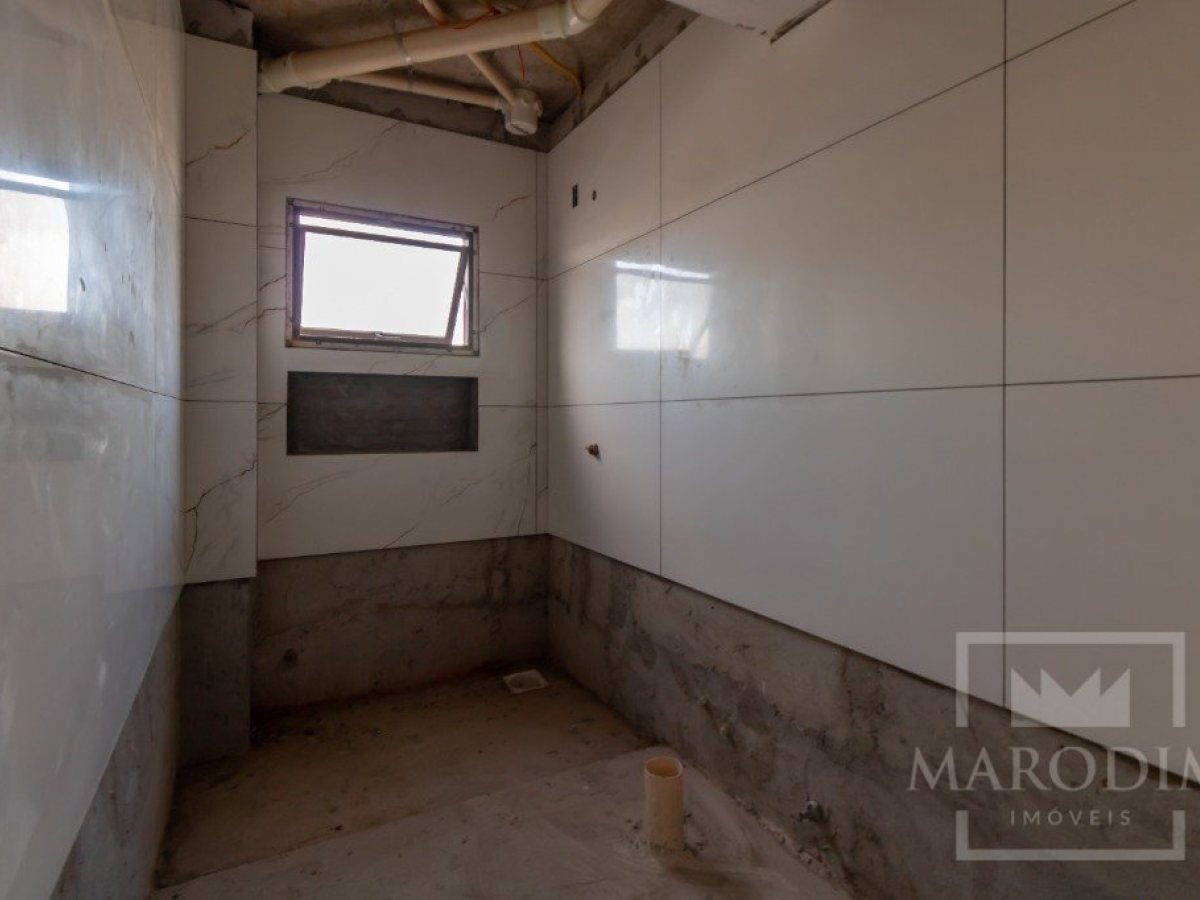 Apartamento com 130m², 2 dormitórios, Sim suíte, no bairro Centro em Marau