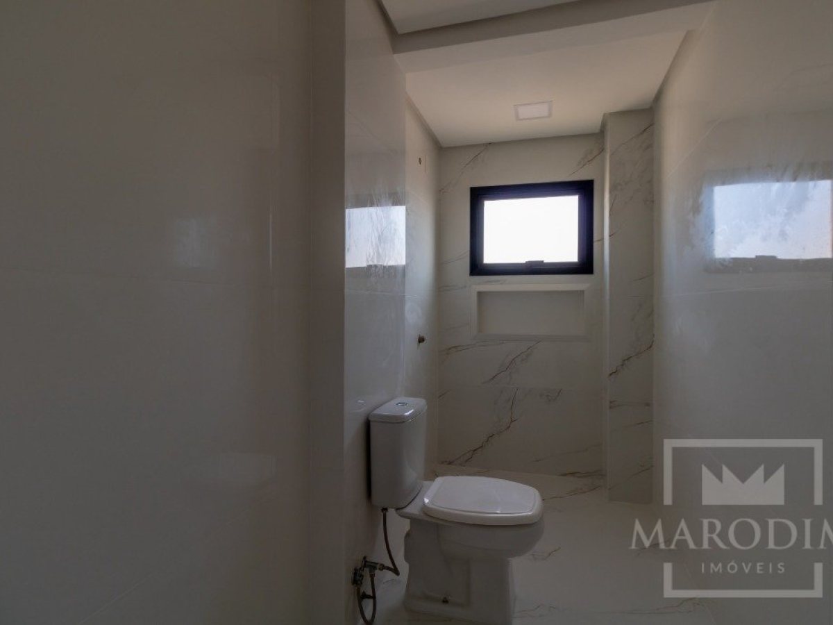 Apartamento com 109m², 2 dormitórios, Sim suíte, no bairro Centro em Marau