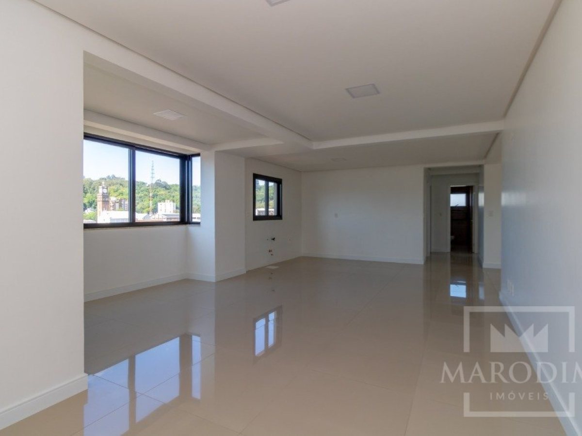 Apartamento com 109m², 2 dormitórios, Sim suíte, no bairro Centro em Marau