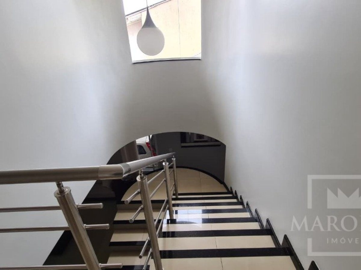 Casa com 270m², 3 dormitórios, Sim suíte, 2 vagas, no bairro Jardim  América em Marau