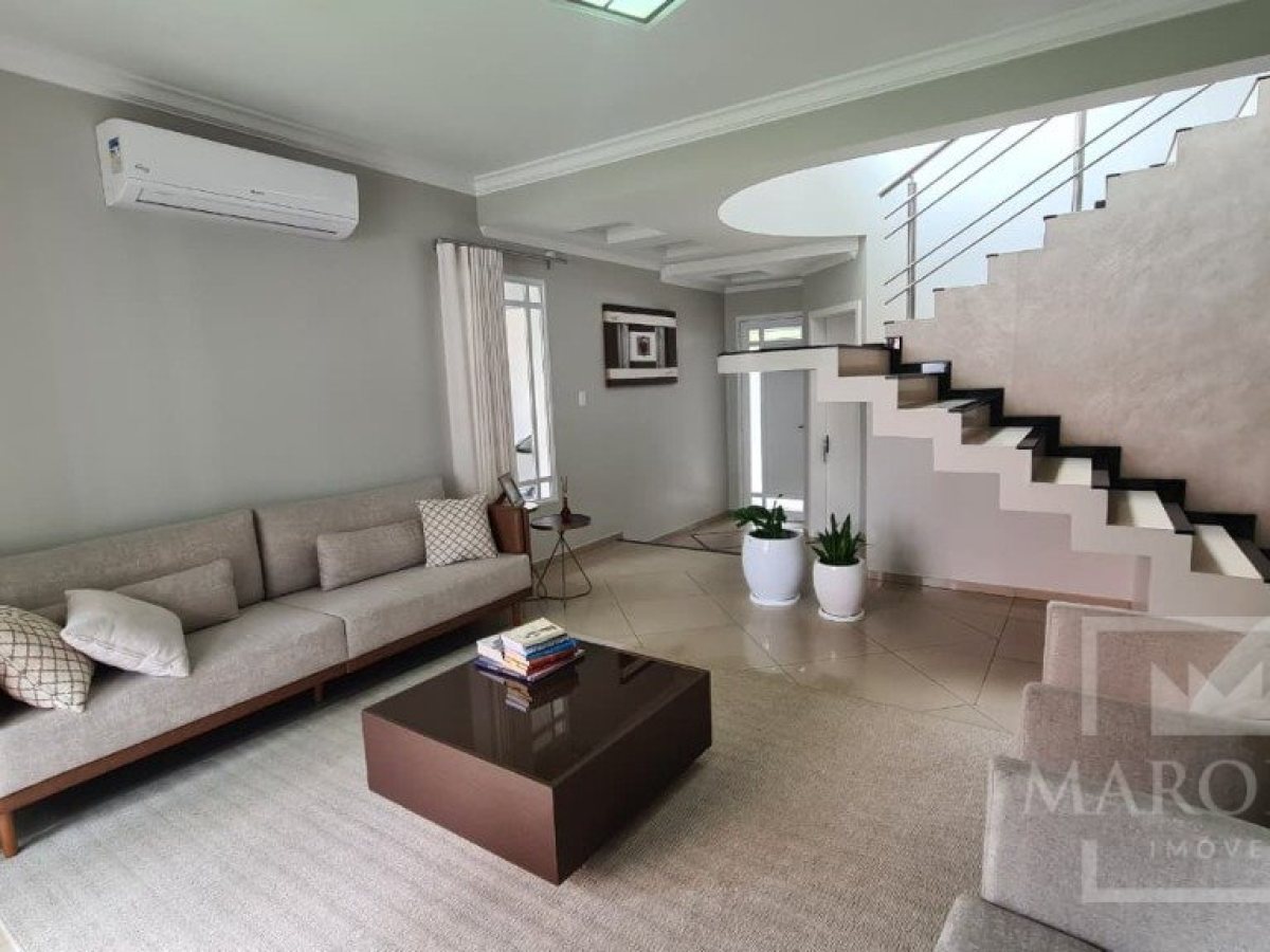 Casa com 270m², 3 dormitórios, Sim suíte, 2 vagas, no bairro Jardim  América em Marau