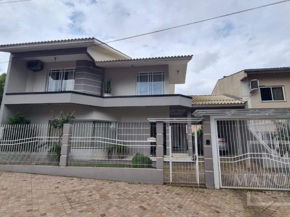 Casa com 270m², 3 dormitórios, Sim suíte, 2 vagas, no bairro Jardim  América em Marau