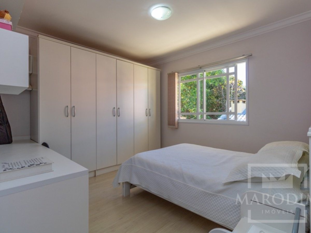 Casa com 270m², 3 dormitórios, Sim suíte, 2 vagas, no bairro Jardim  América em Marau