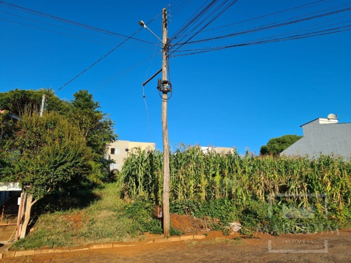 Terreno com 412m², Nao suíte, no bairro Jardim do Sol em Marau