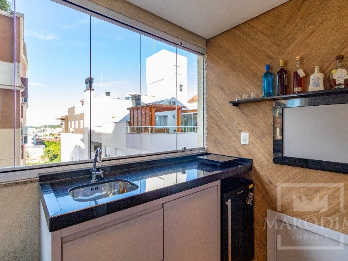Apartamento com 123m², 3 dormitórios, Sim suíte, 1 vaga, no bairro Centro em Marau