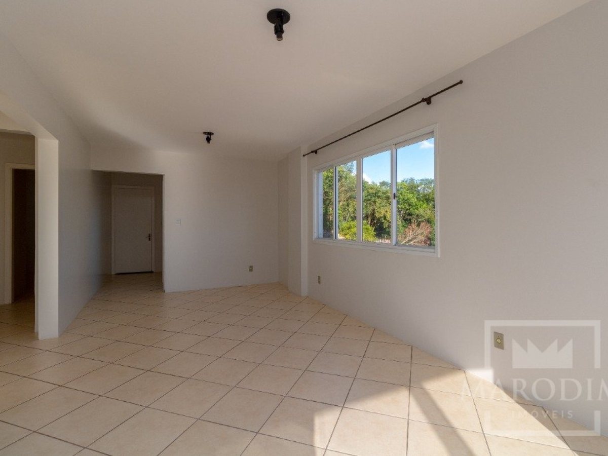 Apartamento com 111m², 3 dormitórios, Nao suíte, 1 vaga, no bairro Centro em Marau