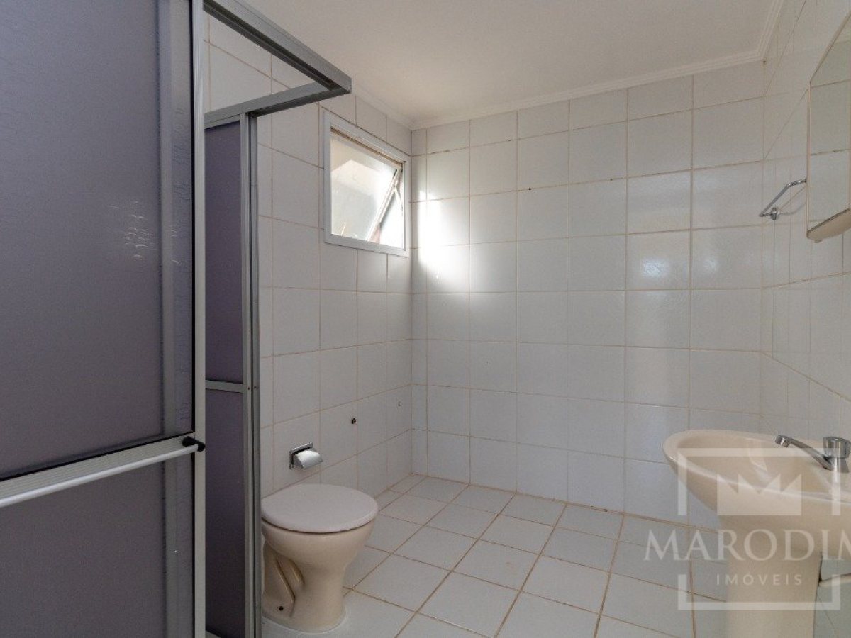 Apartamento com 111m², 3 dormitórios, Nao suíte, 1 vaga, no bairro Centro em Marau
