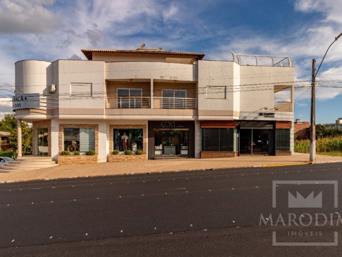 Cobertura com 540m², 3 dormitórios, Sim suíte, 4 vagas, no bairro Loteamento Girardi em Marau