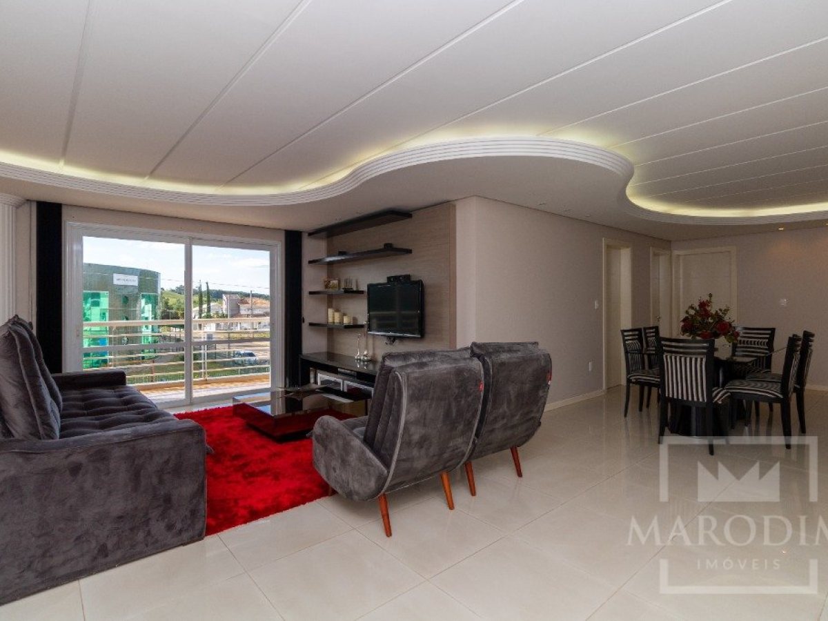 Cobertura com 540m², 3 dormitórios, Sim suíte, 4 vagas, no bairro Loteamento Girardi em Marau