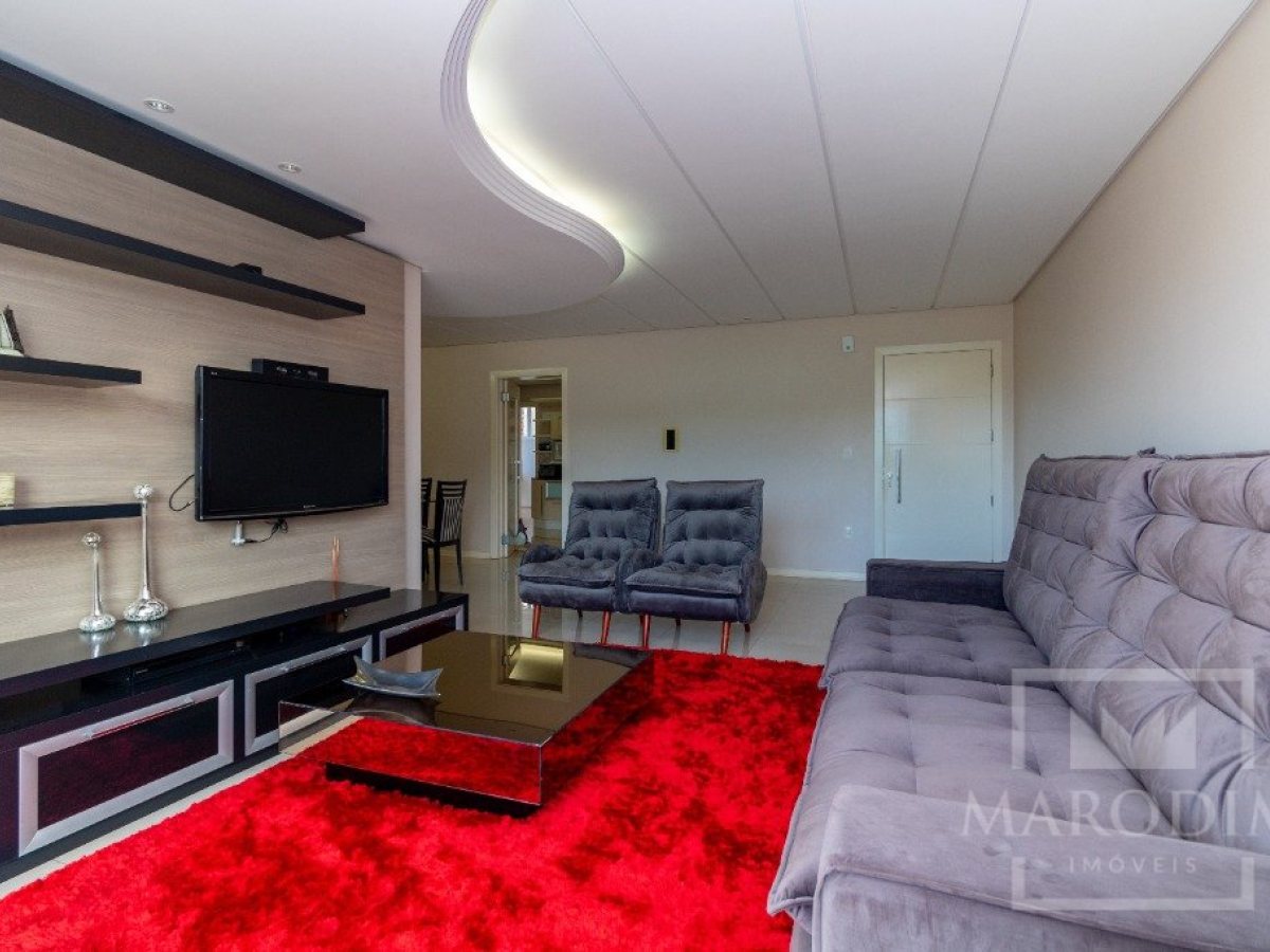 Cobertura com 540m², 3 dormitórios, Sim suíte, 4 vagas, no bairro Loteamento Girardi em Marau