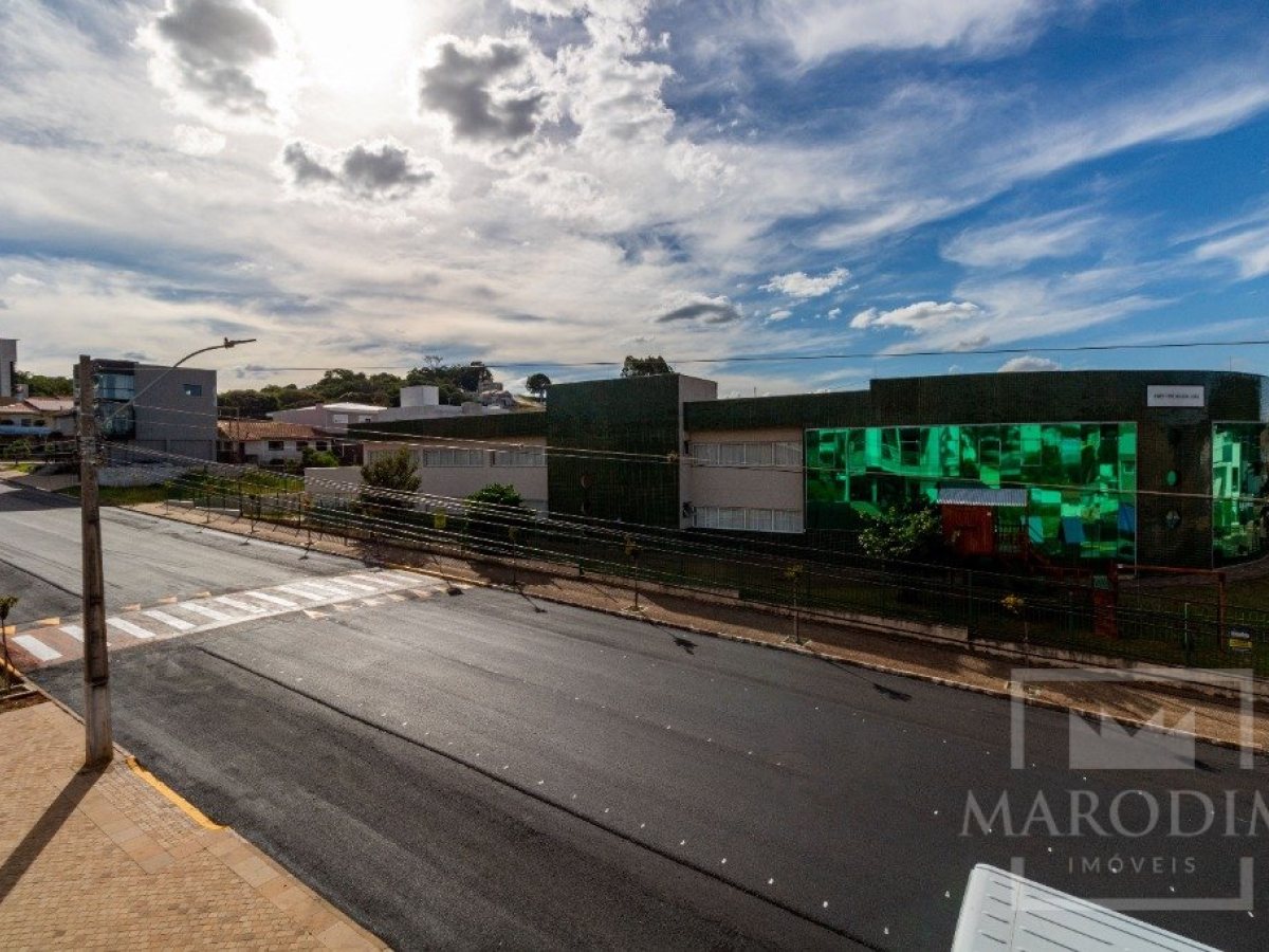 Cobertura com 540m², 3 dormitórios, Sim suíte, 4 vagas, no bairro Loteamento Girardi em Marau