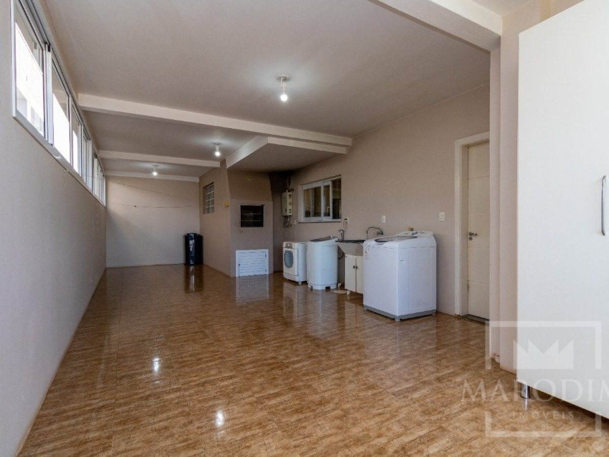 Cobertura com 540m², 3 dormitórios, Sim suíte, 4 vagas, no bairro Loteamento Girardi em Marau