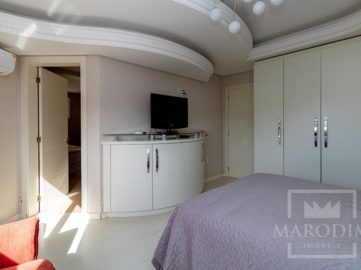 Cobertura com 540m², 3 dormitórios, Sim suíte, 4 vagas, no bairro Loteamento Girardi em Marau