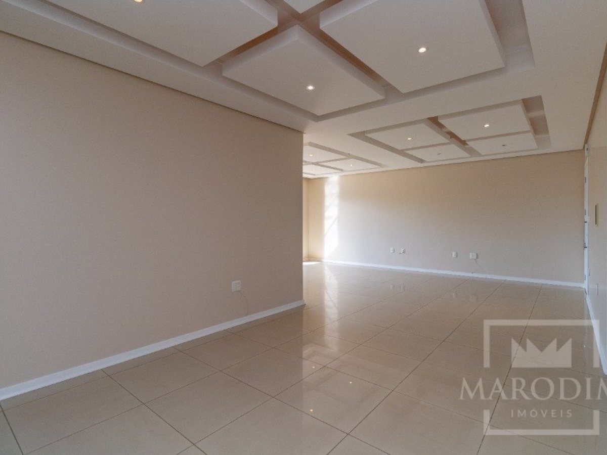 Cobertura com 540m², 3 dormitórios, Sim suíte, 4 vagas, no bairro Loteamento Girardi em Marau