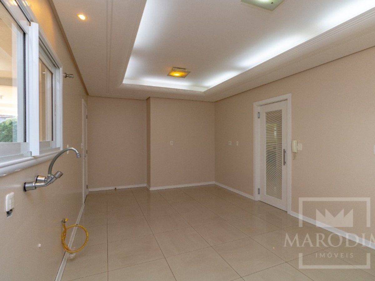 Cobertura com 540m², 3 dormitórios, Sim suíte, 4 vagas, no bairro Loteamento Girardi em Marau