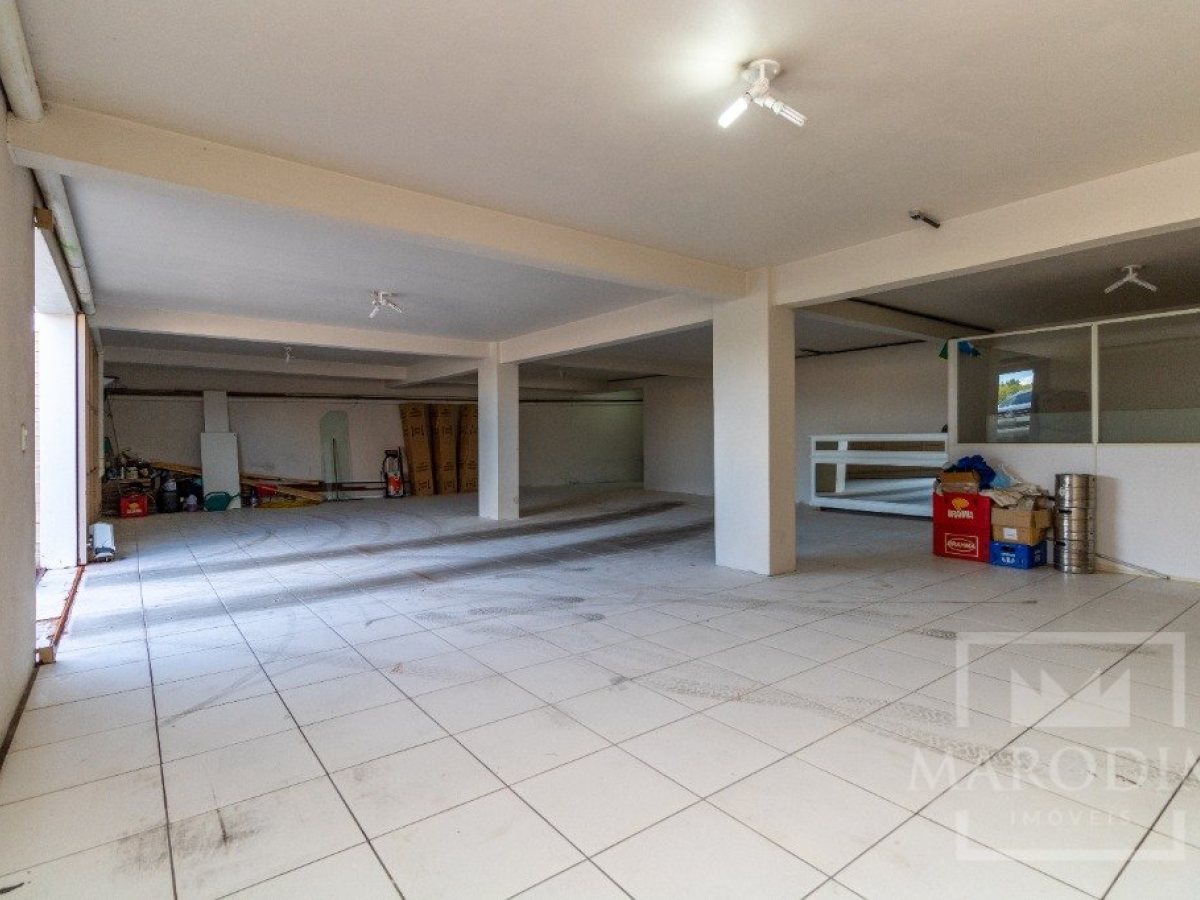 Cobertura com 540m², 3 dormitórios, Sim suíte, 4 vagas, no bairro Loteamento Girardi em Marau